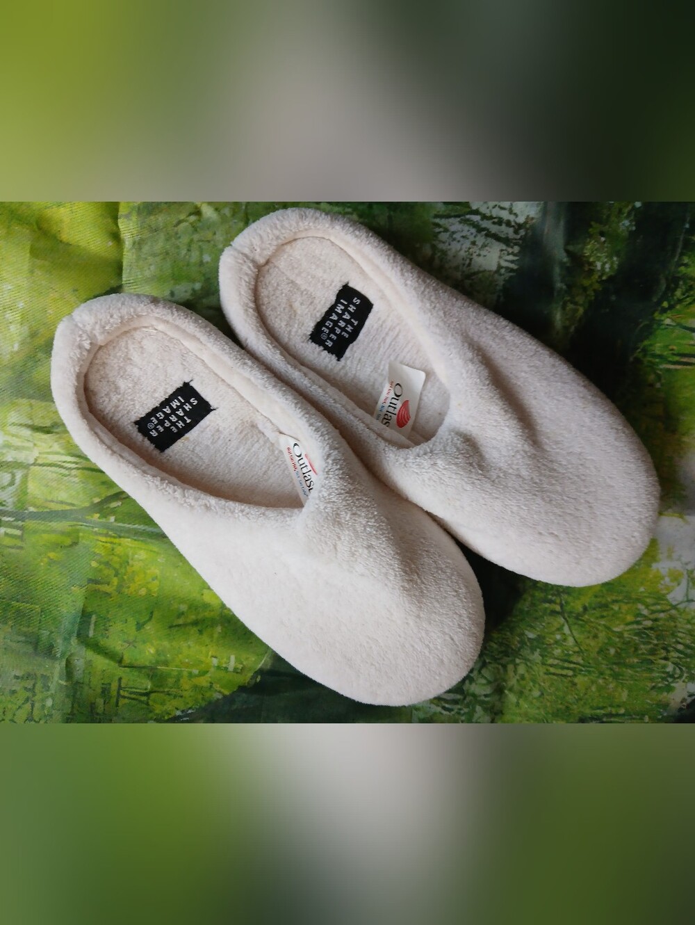 Shoes...Sharper Image Cream Plush Women's Slippers